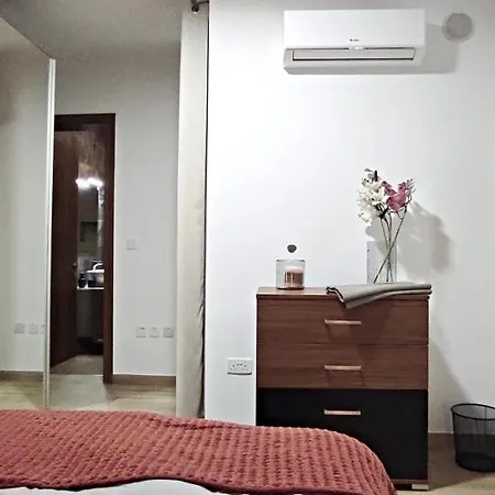 Modern 3 Bedroom 5m Away From Promenade Nyaraló Marsaskala
